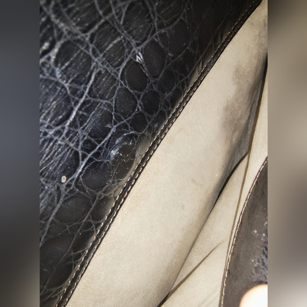 Brahmin Honor Collection Sleek Black Croc Embossed Shoulder Bag - Picture 11 of 16